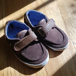 Tommy Hilfiger size 4 toddler boy slip ons